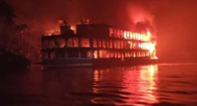 ঝালকাঠিতে লঞ্চে অগ্নিকাণ্ডের একমাস, এখনো নিখোঁজ ৩২