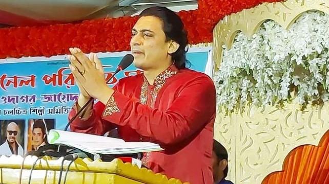 হাউমাউ করে কেঁদে জায়েদ খান বললেন, ‘আর বিয়ে-শাদি লাগবে না’