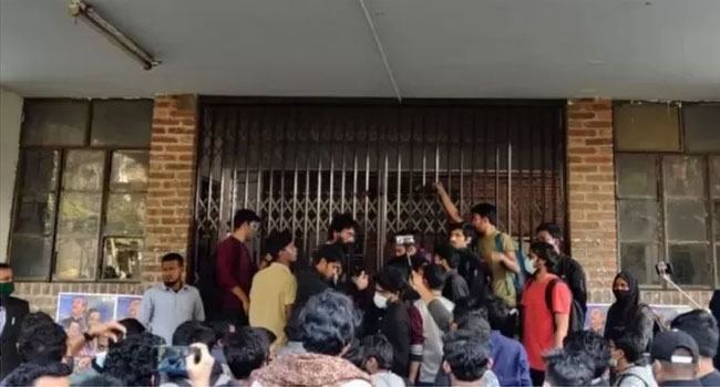 শাবিপ্রবিতে আন্দোলন : যা বলছে আটক সাবেক ৫ শিক্ষার্থীর পরিবার