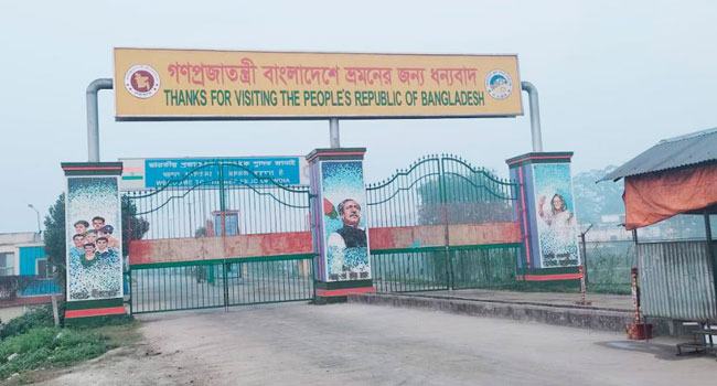 ভারতের প্রজাতন্ত্র দিবস : বেনাপোল-পেট্রাপোল বন্দর দিয়ে আমদানি-রফতানি বন্ধ