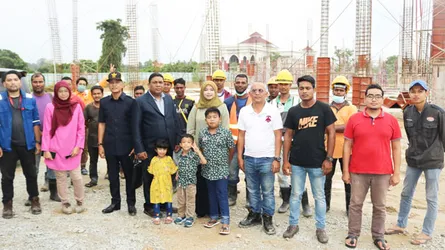 ভালো বেতনে মালয়েশিয়ায় বাংলাদেশী কর্মীর চাহিদা বাড়ছে
