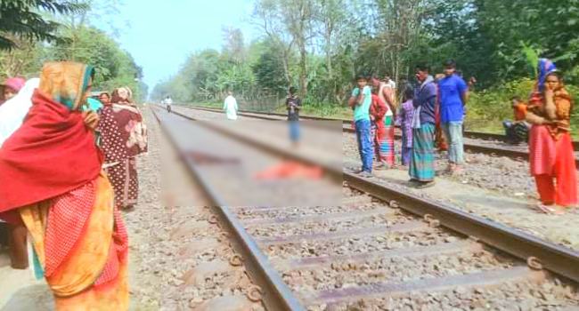 চুয়াডাঙ্গায় ট্রেনে কাটা পড়ে কয়েক খণ্ড নারীর লাশ