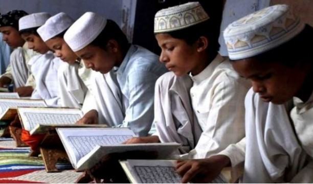 সরকারি নিবন্ধনে কেন রাজী নন কওমী মাদরাসার নেতারা?