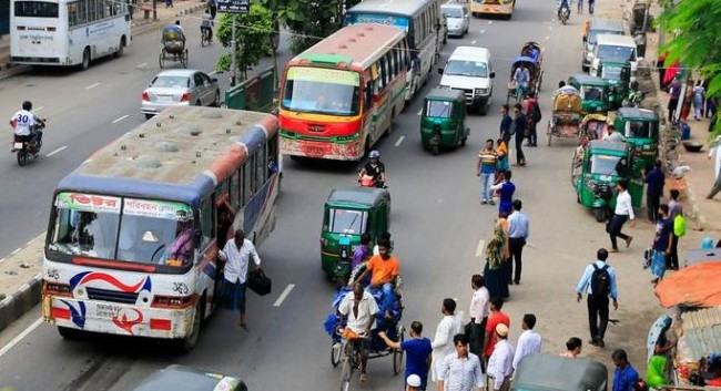 হলুদ জ্যাকেটধারীদের চাঁদাবাজিতে অতিষ্ঠ রাজধানীর মানুষ