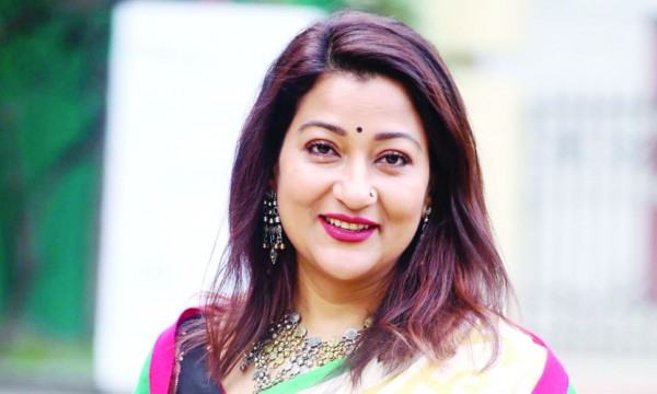 ডাবিংয়ের অপেক্ষায় দীপা খন্দকার