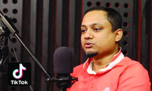 টিকটকে যোগ দিলেন আরজে কিবরিয়া