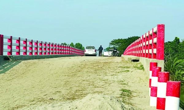 একটি সেতুতে বদলে গেল লাখো মানুষের ভাগ্য