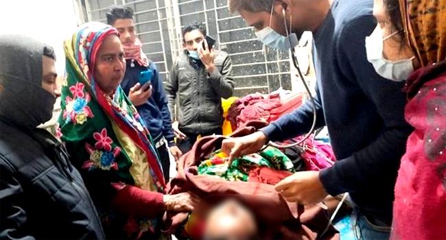 চুয়াডাঙ্গায় জীবিত সন্দেহে মৃত নারীর লাশ নিয়ে টানাটানি!
