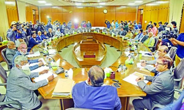 সরকারের সুবিধাভোগীরা যেন ইসিতে স্থান না পায়