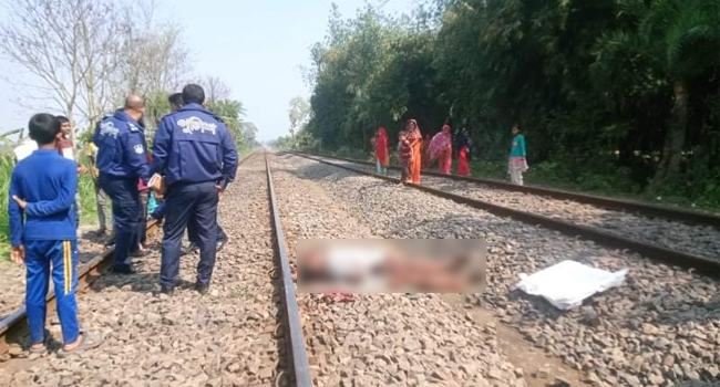 চুয়াডাঙ্গায় রেললাইনের পাশে মিলল মুখবাঁধা রক্তাক্ত লাশ
