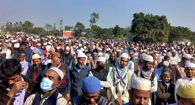 ঠাকুরগাঁওয়ে বিএনপি নেতা লালের জানাজায় মানুষের ঢল