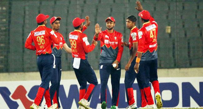 কুমিল্লাকে অপেক্ষায় রেখে ফাইনালে বরিশাল