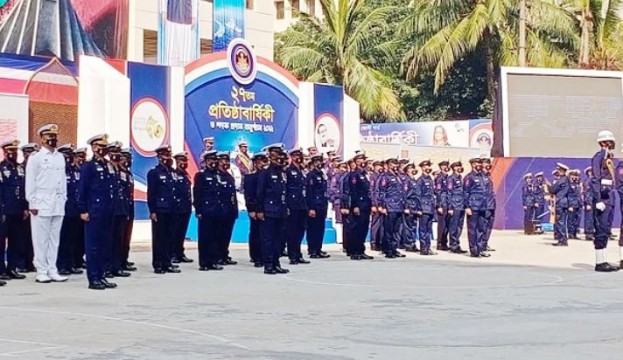 পদক পেলেন কোস্ট গার্ডের ৪০ সদস্য