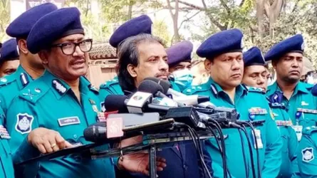২১ ফেব্রুয়ারি শহীদ মিনারে ৬ স্তরের নিরাপত্তা থাকবে : ডিএমপি কমিশনার