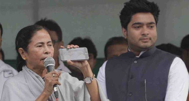 ভাগ্নে অভিষেকেই আস্থা মমতার