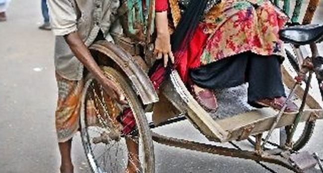মায়ের কুলখানিতে যাওয়ার পথে মেয়ে নিহত