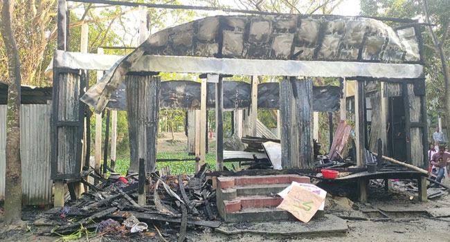 সিরাজদিখানে অগ্নিকাণ্ড, ১২ লাখ টাকার ক্ষতি