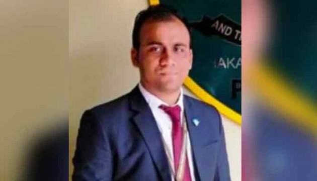 দুদক কর্মকর্তার চাকরিচ্যুতি : নিরপেক্ষ তদন্ত চেয়ে হাইকোর্টে ১০ আইনজীবীর রিট
