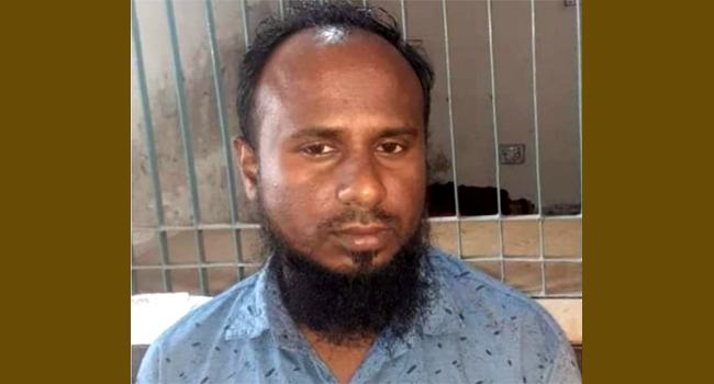 নারায়ণগঞ্জে প্রেমিকাকে গলাকেটে হত্যায় অভিযুক্ত প্রেমিক মিঠাপুকুরে গ্রেফতার