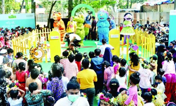 অস্তিত্ব হারাতে বসেছে লিটল ম্যাগ