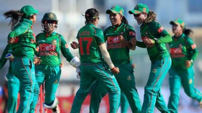 অভিষেক বিশ্বকাপ রাঙাতে উন্মুখ সালমা-রুমানা-জাহানারা