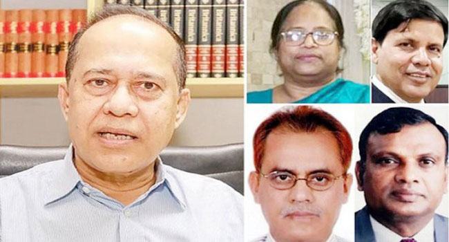 শপথ নিয়েছে নতুন ইসি