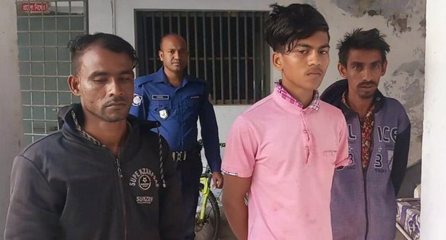 ঝালকাঠিতে স্কুলছাত্রীকে দলবেঁধে ধর্ষণ, গ্রেফতার ৪