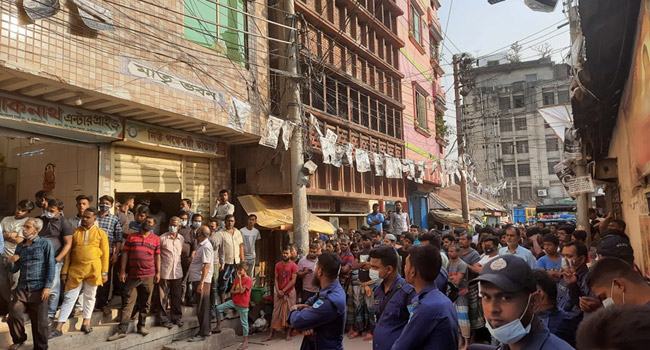 নারায়ণগঞ্জ ফ্ল্যাট বাসায় মা-মেয়ে খুন