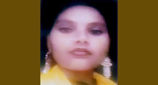 সাবেক স্বামী নিয়ে যাওয়ার পর দেড় বছরেও সন্ধান মেলেনি রিনা বেগমের