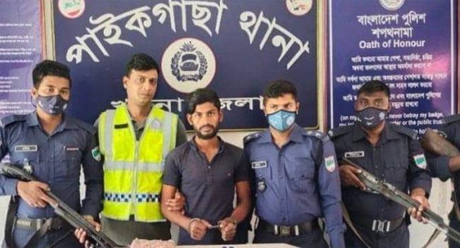 পাইকগাছায় অস্ত্র ও গুলিসহ আন্তঃজেলা ডাকাত গ্রেফতার