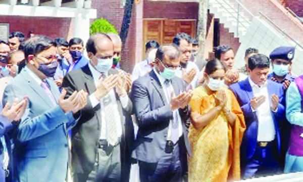 সুষ্ঠু ও শান্তিপূর্ণ নির্বাচন নিয়ে এখনই ভবিষ্যদ্বাণী করা যাবে না : টুঙ্গিপাড়ায় সিইসি