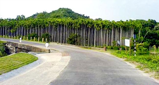 দুই দিন বন্ধ কক্সবাজার-টেকনাফ মেরিন ড্রাইভ সড়ক