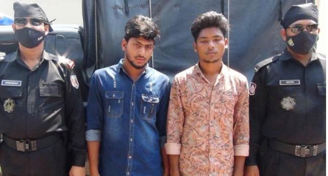 যুবকের হাত কেটে বিচ্ছিন্ন : কিশোর গ্যাং লিডারসহ গ্রেফতার ২