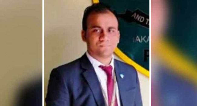 দুদকের চাকরি থেকে অপসারণের বৈধতা চ্যালেঞ্জ করে শরীফের রিট