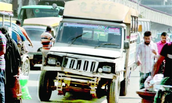 হেডলাইট-ব্যাকলাইট নেই নেই নম্বর প্লেটও