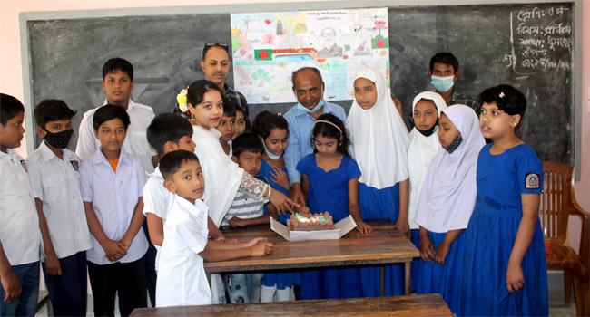 দোহারে শিক্ষা প্রতিষ্ঠানে বঙ্গবন্ধুর জন্মদিন পালন