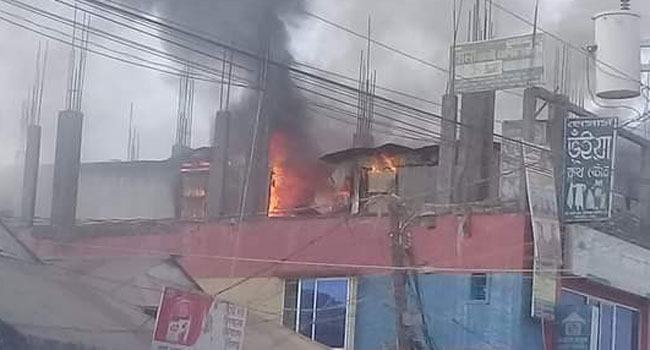 ভোলায় আগুনে পুড়ল গার্মেন্টস ও টেইলার্সসহ ৪ গুদাম