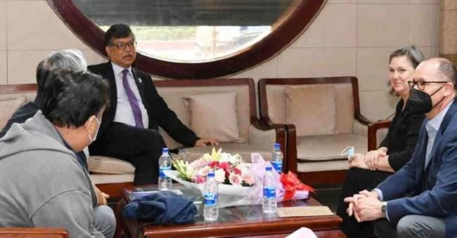 মাসুদ বিন মোমেনের সাথে বৈঠকে ভিক্টোরিয়া নুল্যান্ড