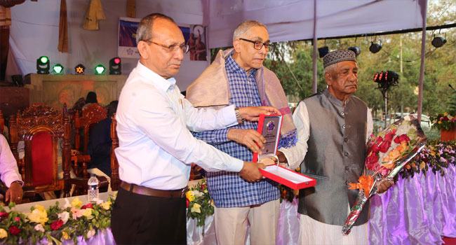 বিভিন্ন পুরস্কারপ্রাপ্ত ৪৩ গুণীজনকে সংবর্ধনা দিলো রাবি