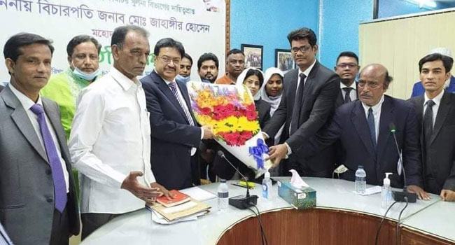 সুপ্রিম কোর্ট মনিটরিং কমিটির কুষ্টিয়ার আদালত পরিদর্শন