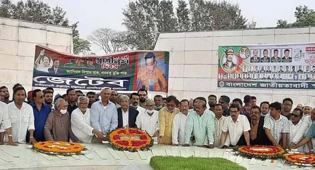 শপথ নিচ্ছি, জনগণের মধ্যে ঐক্য গড়ে গণতন্ত্র প্রতিষ্ঠা করবো : মির্জা ফখরুল