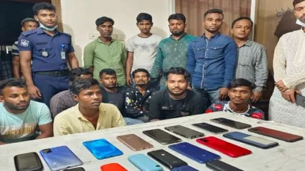 জাতীয় স্মৃতিসৌধে ১৩ মোবাইল চোর আটক