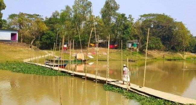 ৫০ বছর ধরে সেতুর দাবি, মিলেছে শুধু আশ্বাস