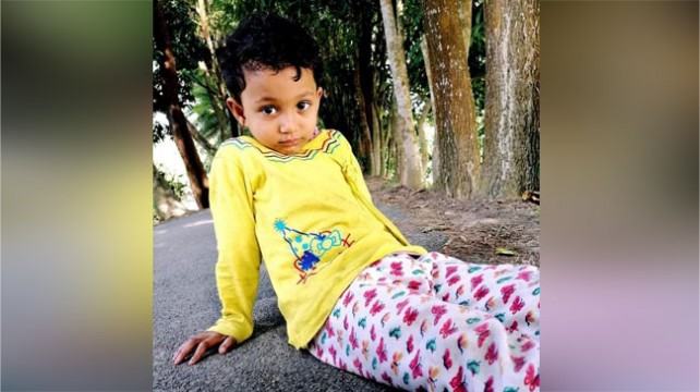 নোয়াখালীতে বাবার কোলে থাকা শিশুকে গুলি করে হত্যার ঘটনায় আটক ৩
