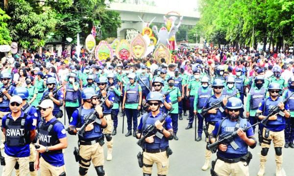 কঠোর নিরাপত্তায় বাংলা বর্ষবরণ