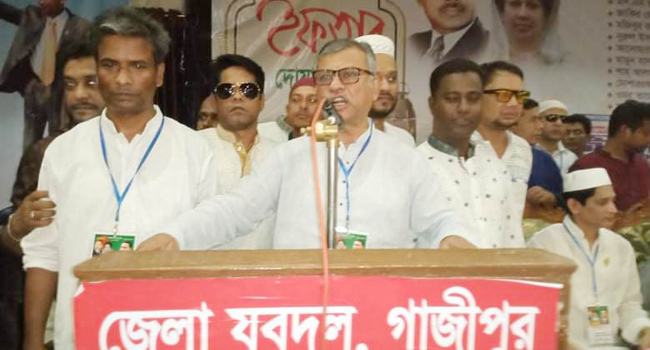 ‘গণআন্দোলনের মুখে সরকার পালাবার পথ খুঁজে পাবে না’