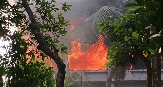 আগুনে পুড়লো সরিষাবাড়ী ইউএনও অফিসের নথিপত্র