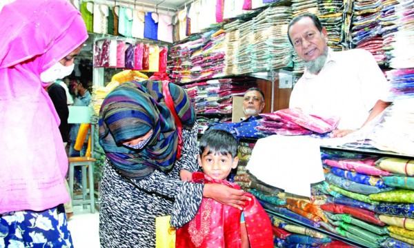 আয়-ব্যয়ের সমন্বয়ে মধ্যবিত্তের নাভিশ্বাস