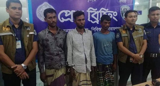 হত্যার জন্য হাজার টাকার টোপ দিয়ে ঘটনাস্থলে আনা হয়েছিল রিমনকে