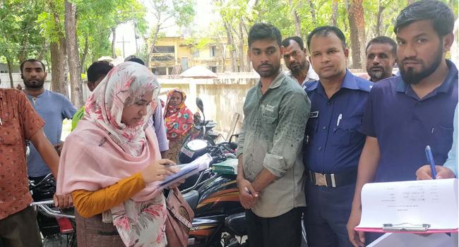 পাইকগাছায় পাখিসহ ২ শিকারী আটক